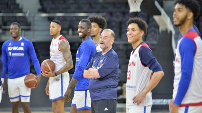 Ché García Lidera Entrenamientos de la Selección Dominicana para Clasificatorias de Baloncesto