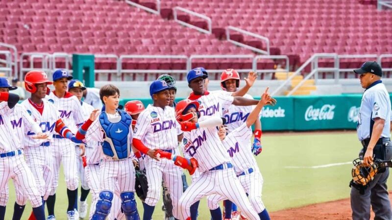 Dominicana Aplasta a México Verde y Lidera la Serie del Caribe Kids