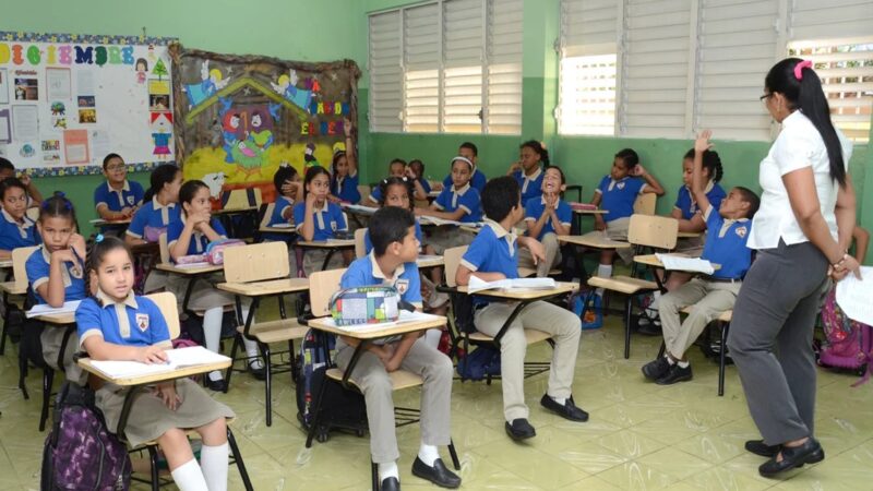Educación Refuerza Presencia de Psicólogos y Orientadores en Escuelas Públicas