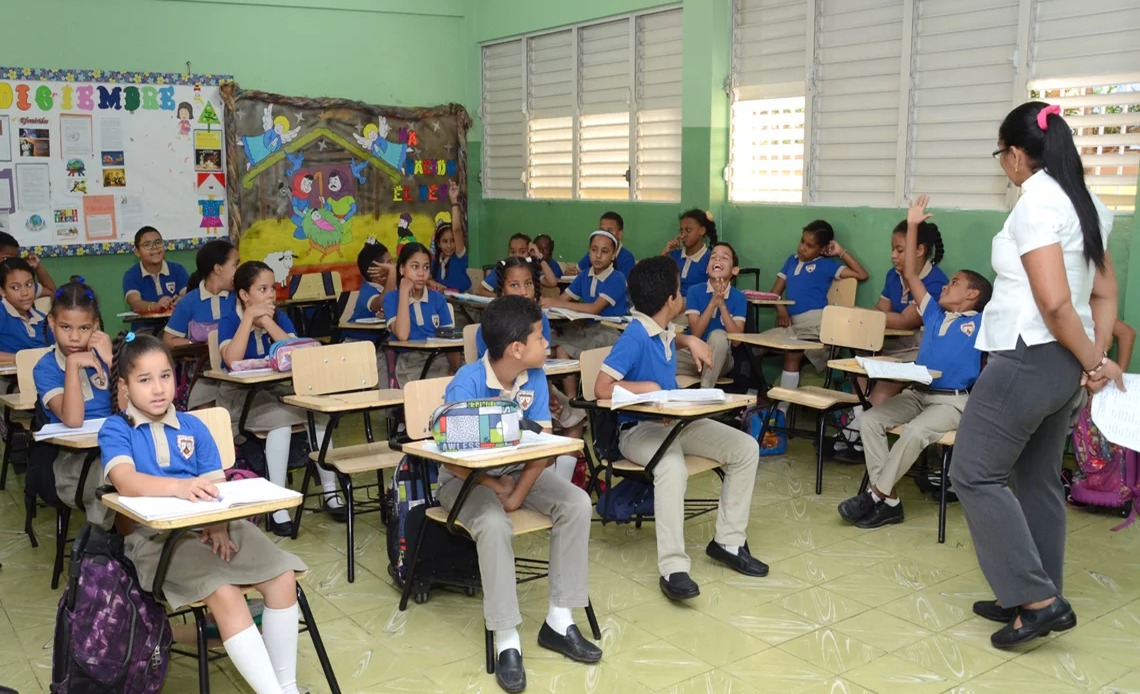 Educación Refuerza Presencia de Psicólogos y Orientadores en Escuelas Públicas