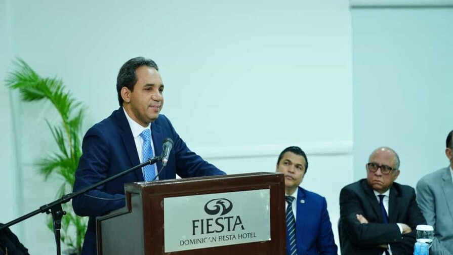 Fuerza del Pueblo Denuncia Crisis de Confianza Jurídica en el Gobierno