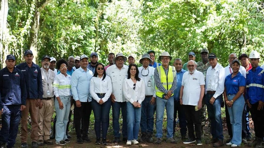 Ministerio de Energía y Minas impulsa reforestación en Cotuí