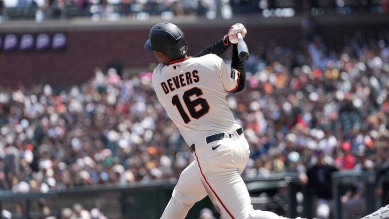 Rafael Devers Brilla con su Cuadrangular 25 en la MLB