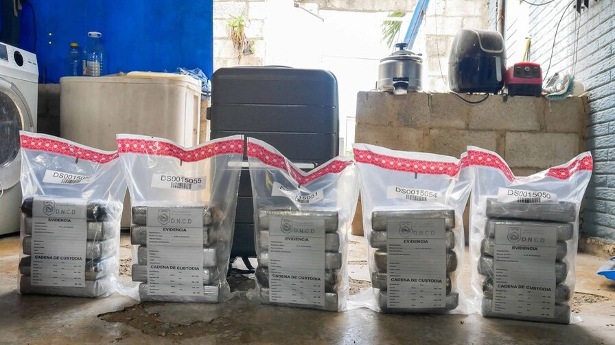 Desmantelan Red de Narcotráfico en San Pedro de Macorís con 26 Paquetes de Cocaína Incautados