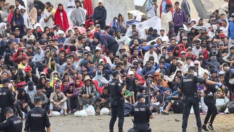 Desmantelan Redes de Tráfico de Migrantes en Ceuta: Detenidos Cinco Implicados
