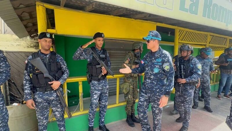 Policía Nacional niega ataque a su director durante protestas en Navarrete