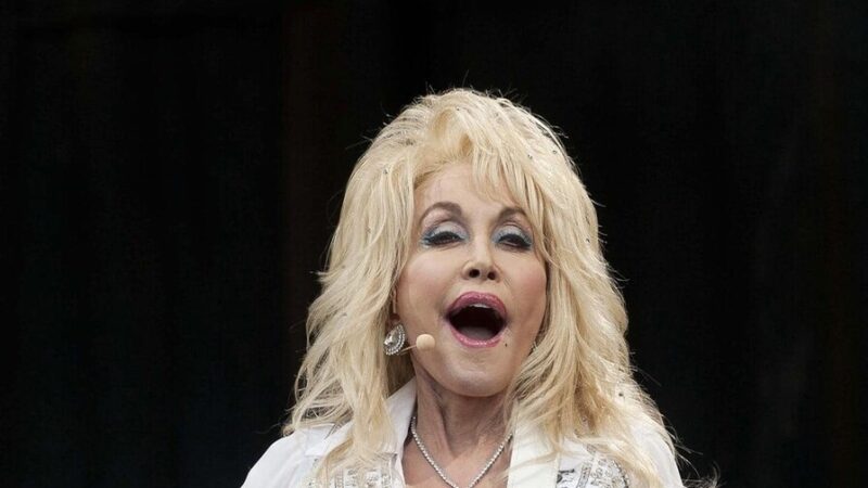 Hollywood Llora la Pérdida de la Inigualable Dolly Parton