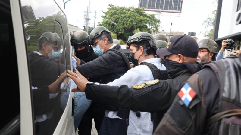 Exdirector de SeNaSa y Coimputados Buscan Libertad en Caso Cobra