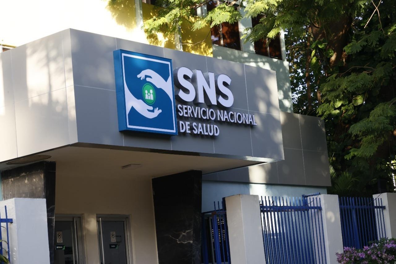 SNS Desmiente Extensión de Horarios en Hospitales y Responde a Enfermeras