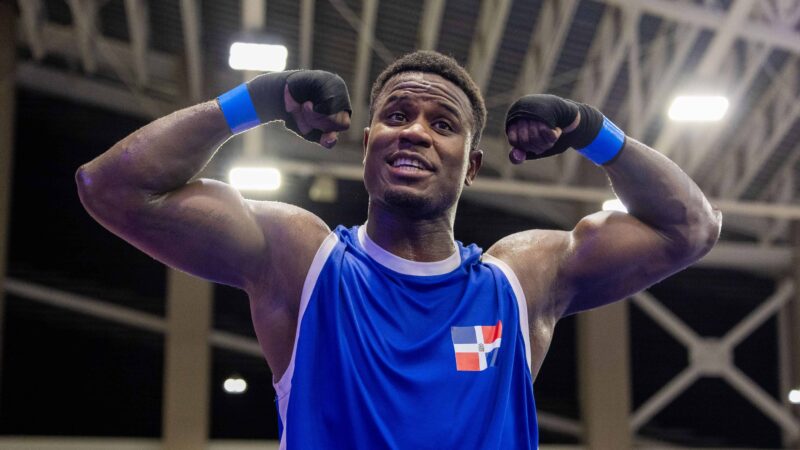 Boxeo Dominicano: Triunfos Históricos en Medio de Adversidades