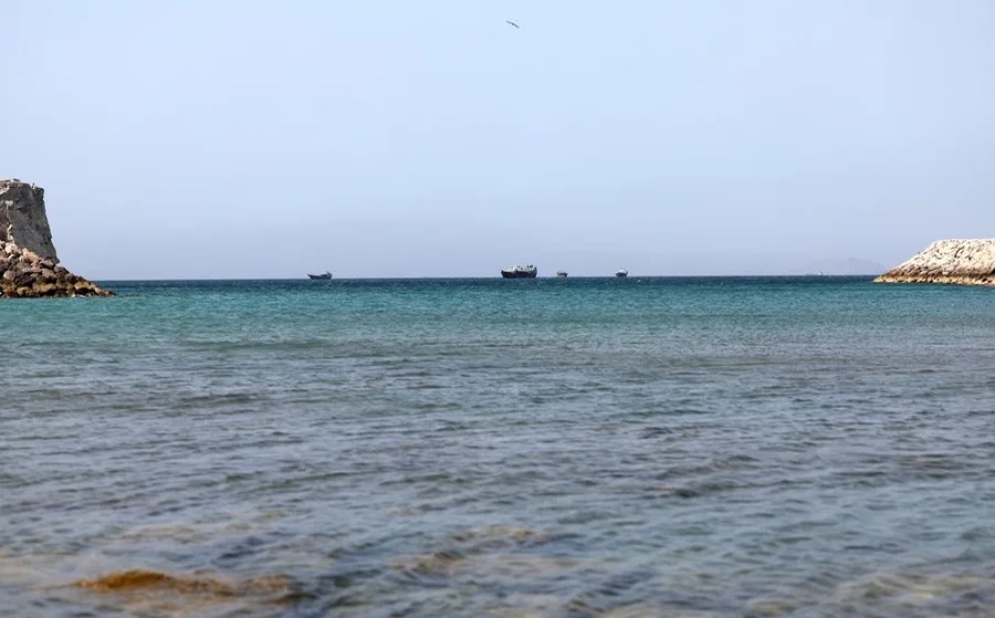 Irán y Omán Avanzan en Acuerdo para Nueva Ruta de Navegación en Ormuz