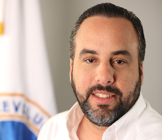 Julio Peña Guzmán Asume la Presidencia de la Junta de Aviación Civil