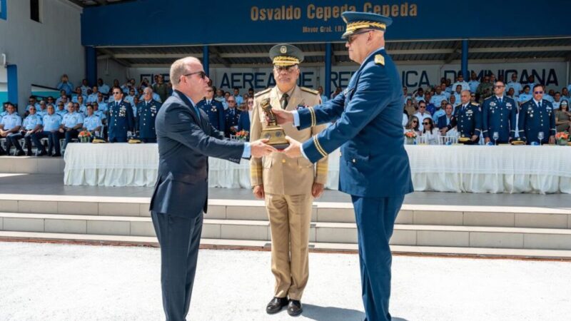 Nuevos Comandantes Generales Asumen Mando en el Ejército y la Fuerza Aérea