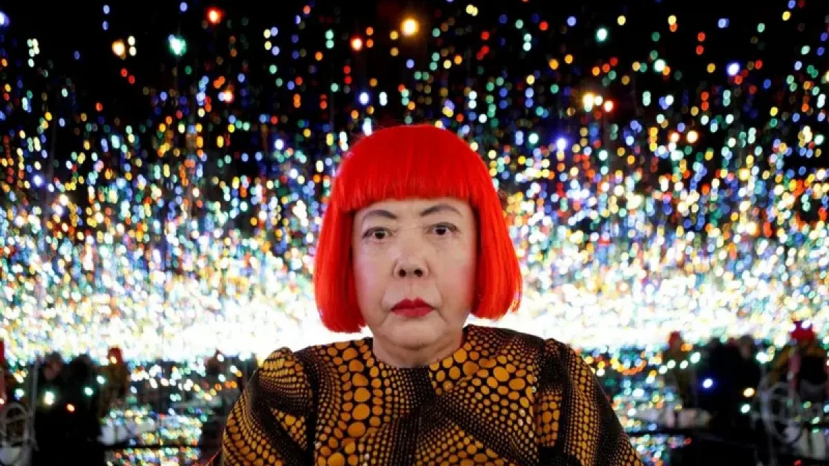 Fallece a los 97 años Yayoi Kusama, la artista que revolucionó el arte contemporáneo