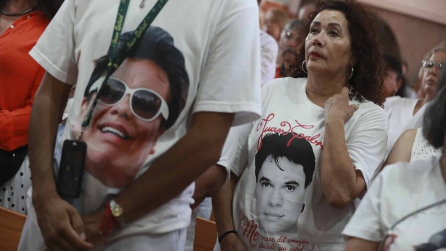 Juan Gabriel: Un Legado que Une Fronteras a Diez Años de su Partida