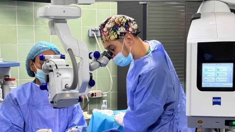 Hospital Gautier Marca un Hito con Primer Trasplante de Córnea