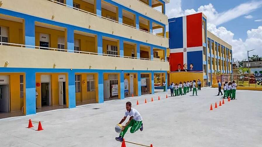 Inicio del Año Escolar 2026-2027: Protestas y Desafíos en el Sistema Educativo