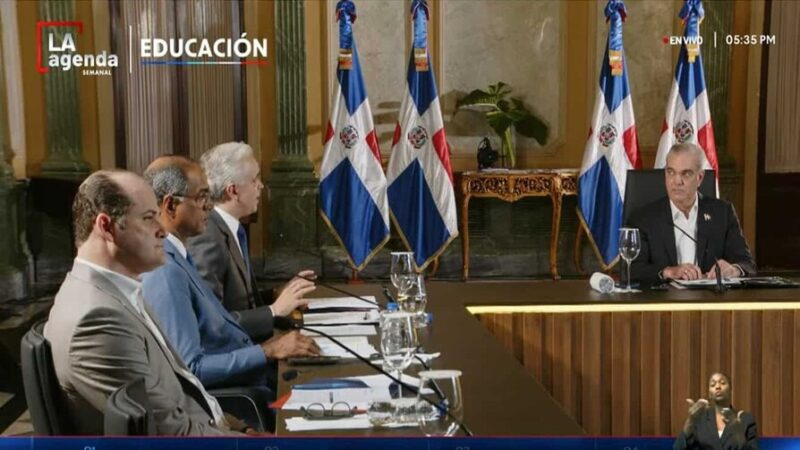 Ministro Luis Miguel De Camps Detalla Preparativos para el Año Escolar 2026-2027