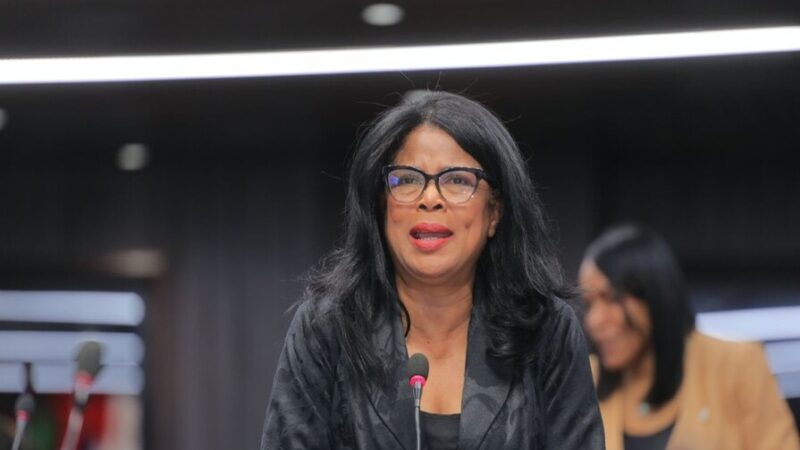Propuesta de Ley Busca Regular el Arte con Contenido Sexual en Espacios Públicos