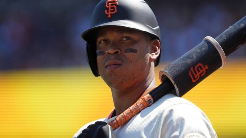 Rafael Devers Regresa a Fenway Park: Un Encuentro de Nostalgia y Nuevas Realidades
