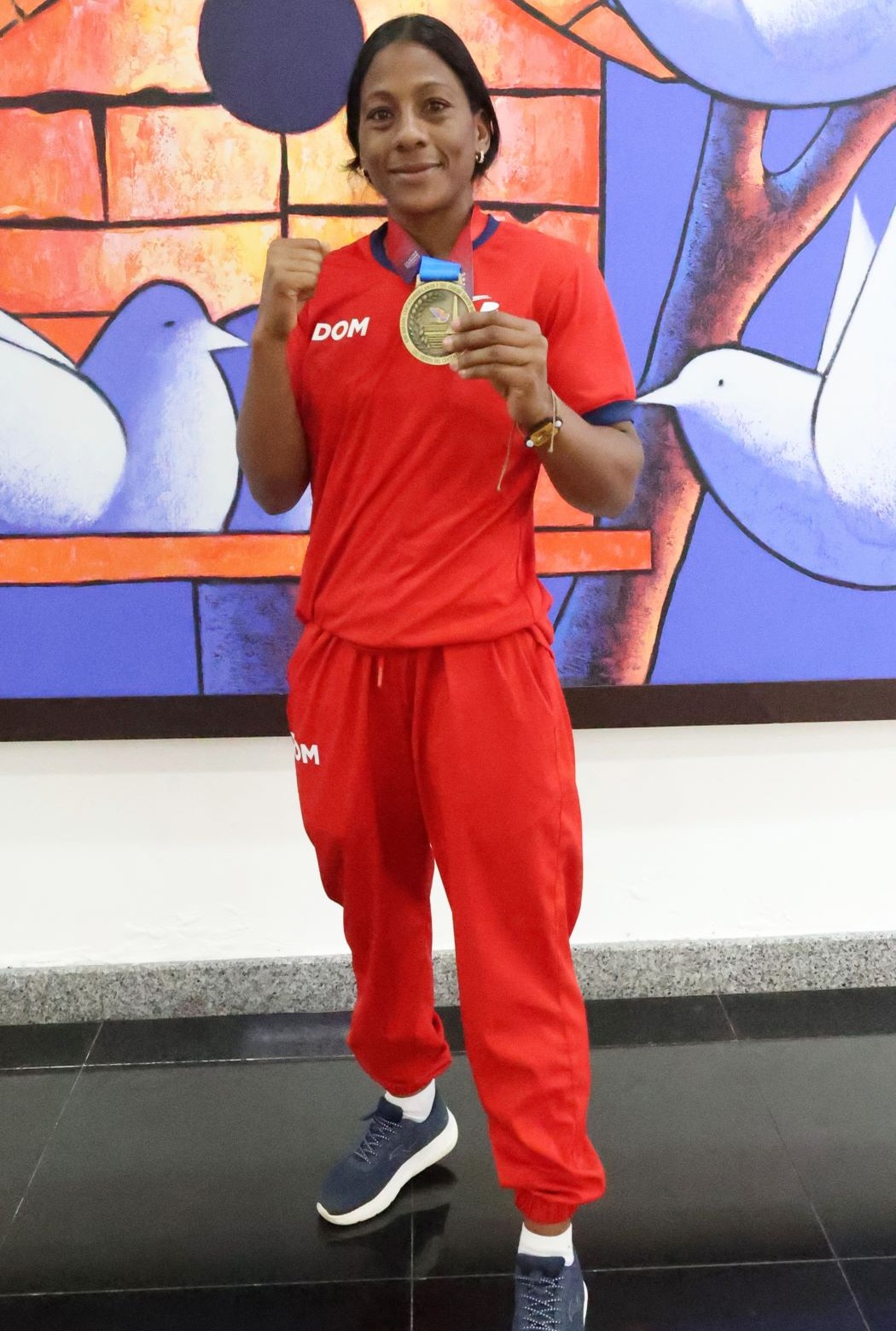 Estefani Almánzar: Un Ejemplo de Resiliencia en el Boxeo Dominicano