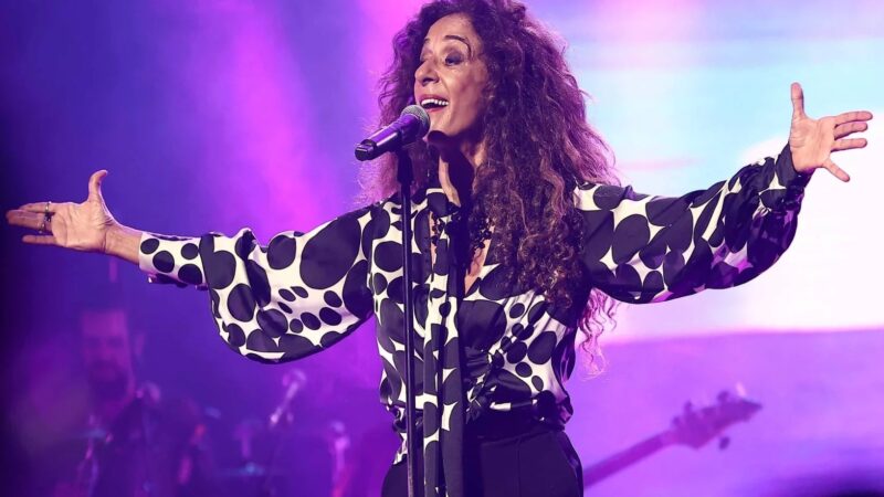 Rosario Flores Defiende la Magia del Espectáculo en Vivo
