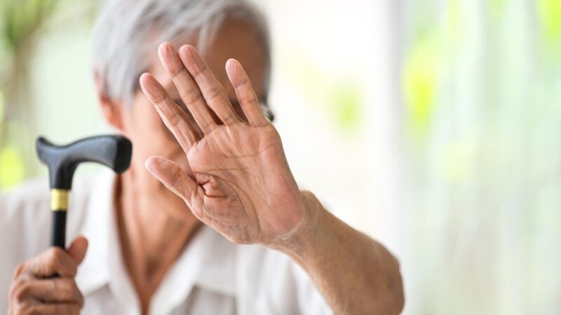 Las Mujeres en República Dominicana Viven Más que los Hombres: Un Análisis de la ONE
