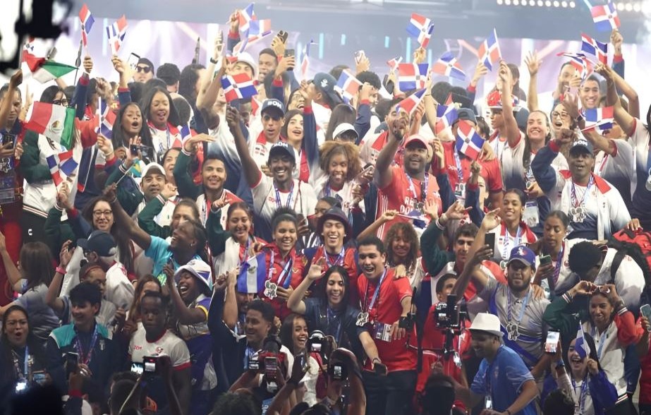 Cámara de Cuentas Rinde Homenaje a Atletas Dominicanos por Triunfos en Santo Domingo 2026