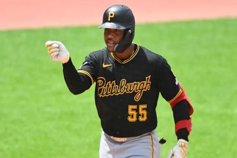 Esmerlyn Valdez: La Promesa que Ilusiona a los Piratas de Pittsburgh