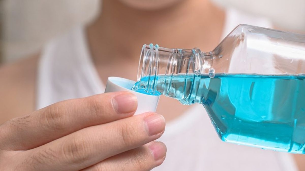 El Impacto del Uso Frecuente de Enjuague Bucal en la Salud Oral