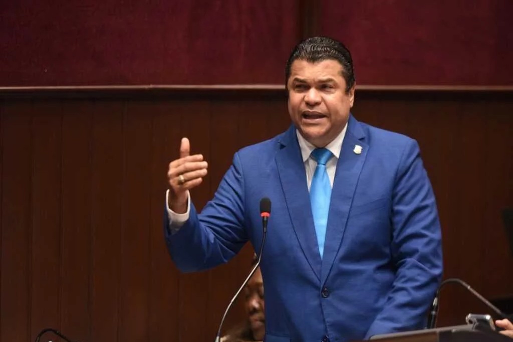 Tobías Crespo defiende el carácter político del Consejo Nacional de la Magistratura