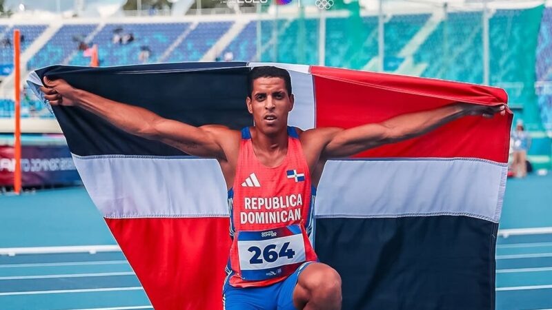 Fredy Agramonte Brilla con Oro en los 800 Metros para República Dominicana