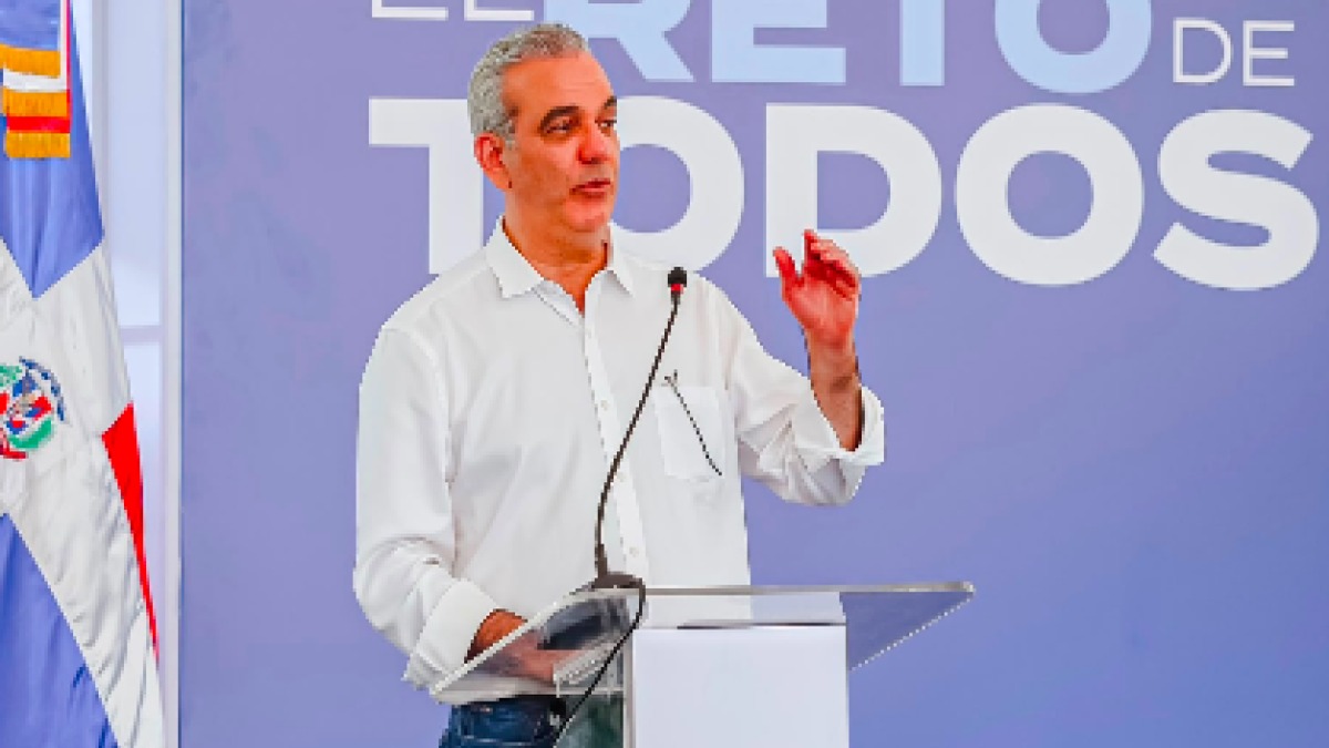 Abinader Insta a Padres a Garantizar la Asistencia Escolar en el Nuevo Año Lectivo