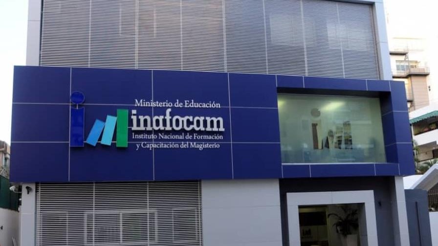 INAFOCAM Lanza Innovadores Programas de Formación para Docentes