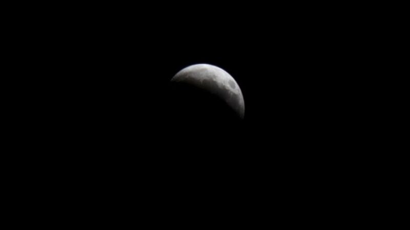 Espectacular Eclipse Lunar Engalana el Cielo de Santo Domingo