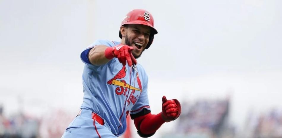 Joshua Báez: Un Debut Histórico en las Grandes Ligas