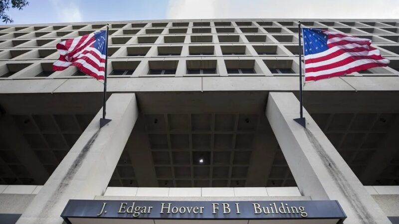 Juez Bloquea Plan de Trump para Trasladar Sede del FBI a Washington