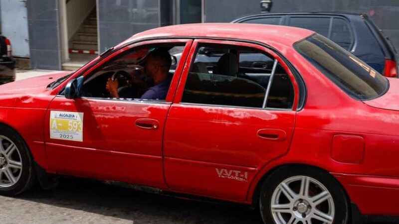 Aumento del Pasaje Urbano en Santiago a 40 Pesos Genera Controversia