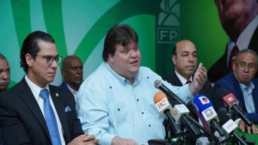 Raúl Martínez Exige Investigación por Millonaria Indemnización al Estado Dominicano