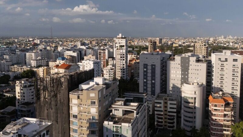 Revisión de Torres: Clave para la Seguridad Sísmica en República Dominicana