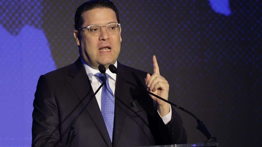 Yayo Sanz Lovatón Apoya a David Collado como Futuro Líder del PRM