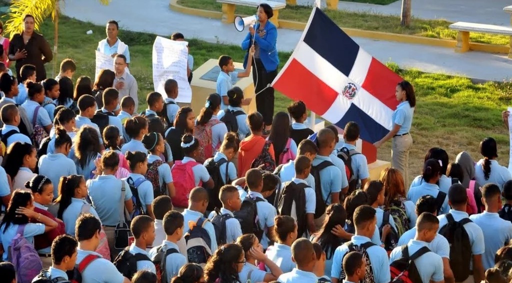 Inicio del Año Escolar 2026-2027: Entre Desafíos y Expectativas