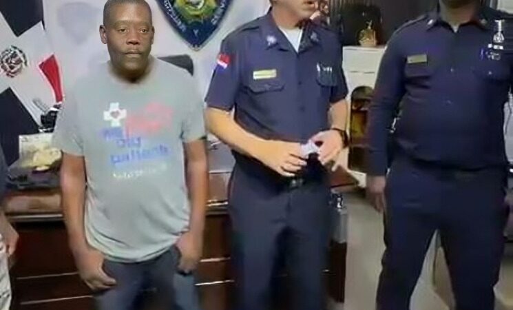 Hombre Acusado de Matar a Expareja se Entrega a la Policía en San Pedro de Macorís