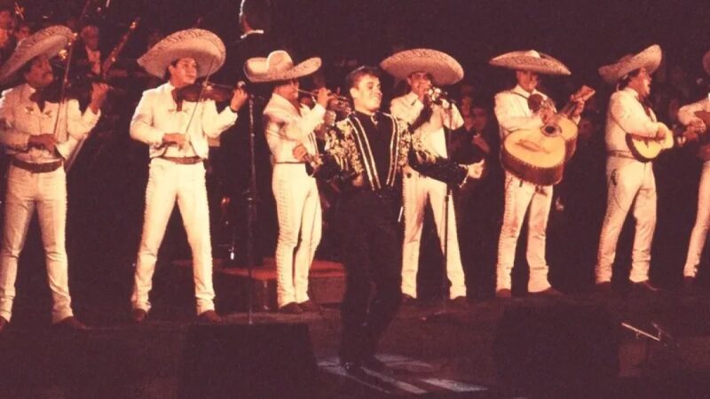 Documental revela imágenes inéditas de Juan Gabriel a una década de su partida