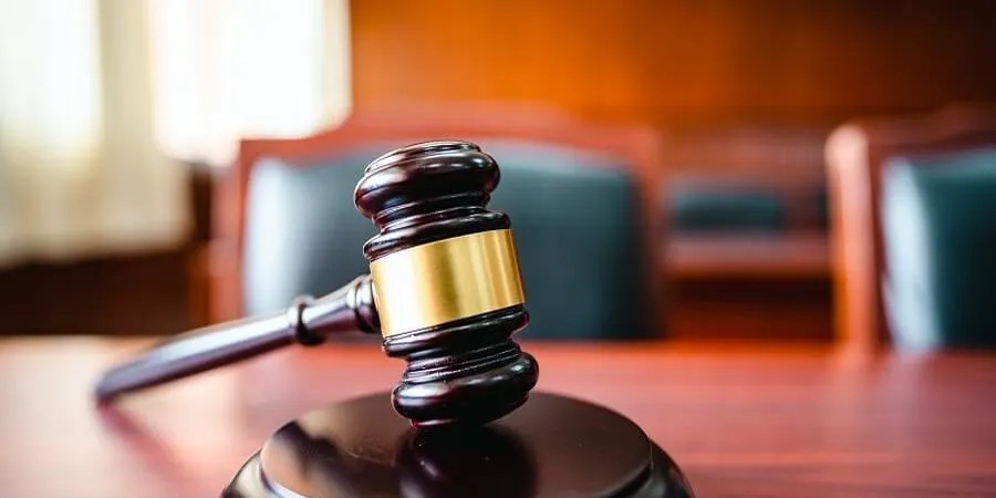 Juicio Crucial para Oficial del Ejército Acusado de Violencia y Trata