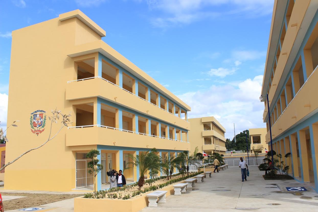 Informe de ADP Revela Desafíos Críticos en el Sistema Educativo Dominicano