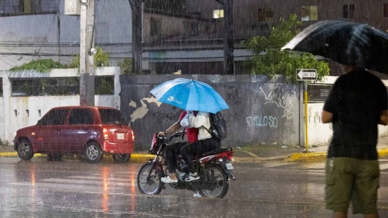 Nueva Onda Tropical Amenaza con Intensificar Lluvias en el País