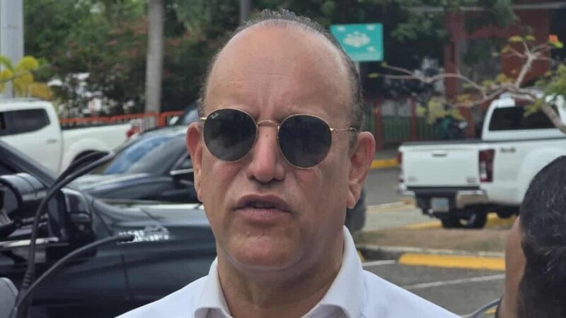 Tribunal otorga libertad bajo fianza a acusada de fraude en Santiago