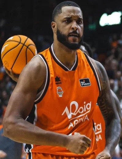 Sanciones a Dominicanos Soriano y Pérez en el Torneo de Baloncesto de Puerto Rico