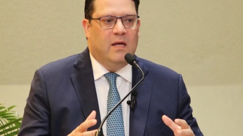 David Collado Fortalece su Candidatura con Apoyo de Eduardo Sanz Lovatón